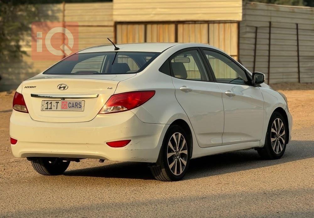 هیوندای ئەکسنت